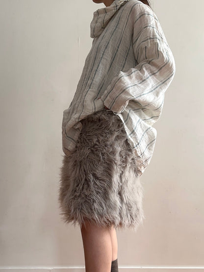 old fur short pants / silver