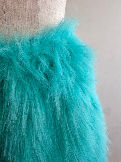 old fur short pants / turquoise