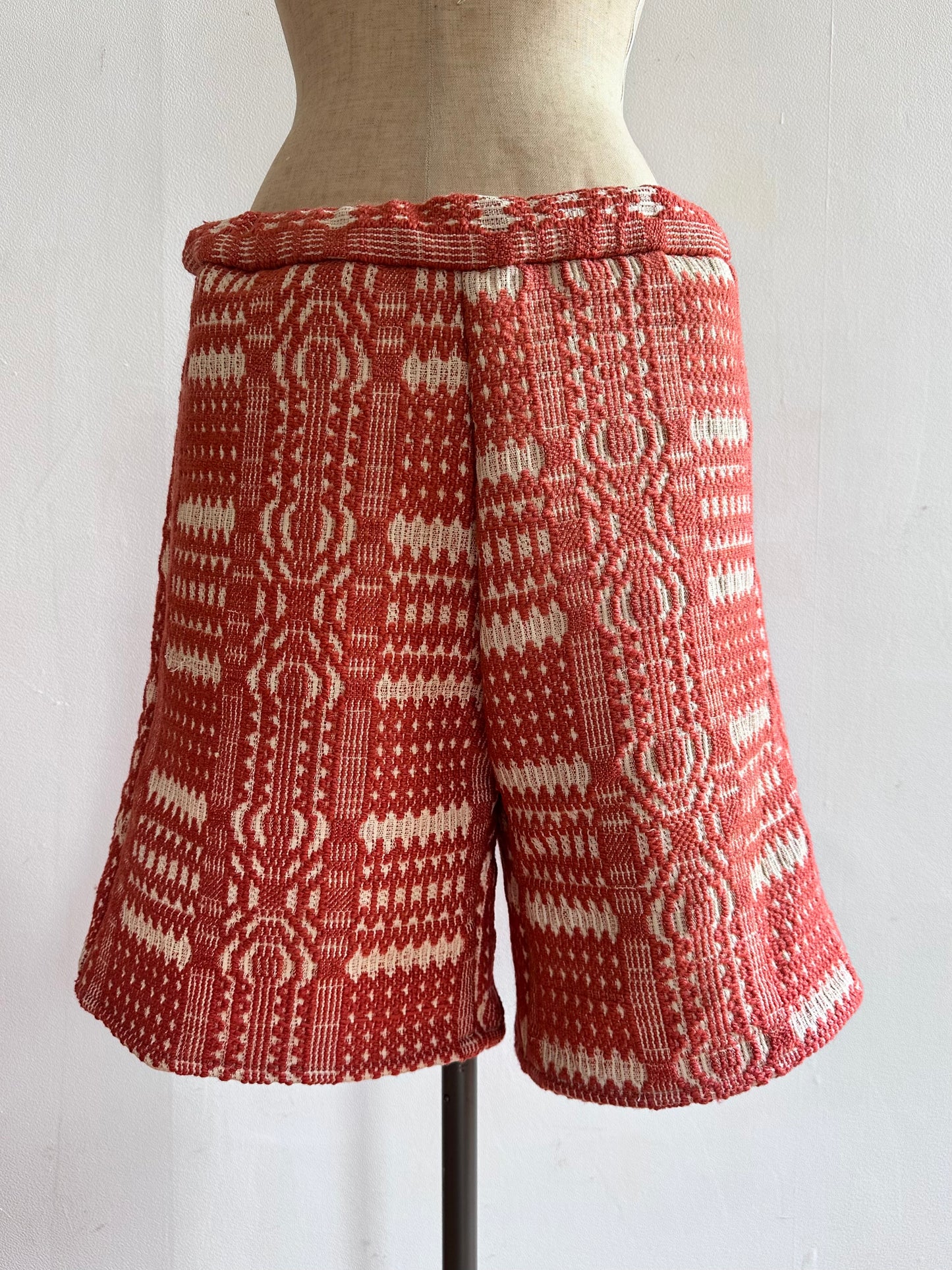 old coverlet short pants / terracotta