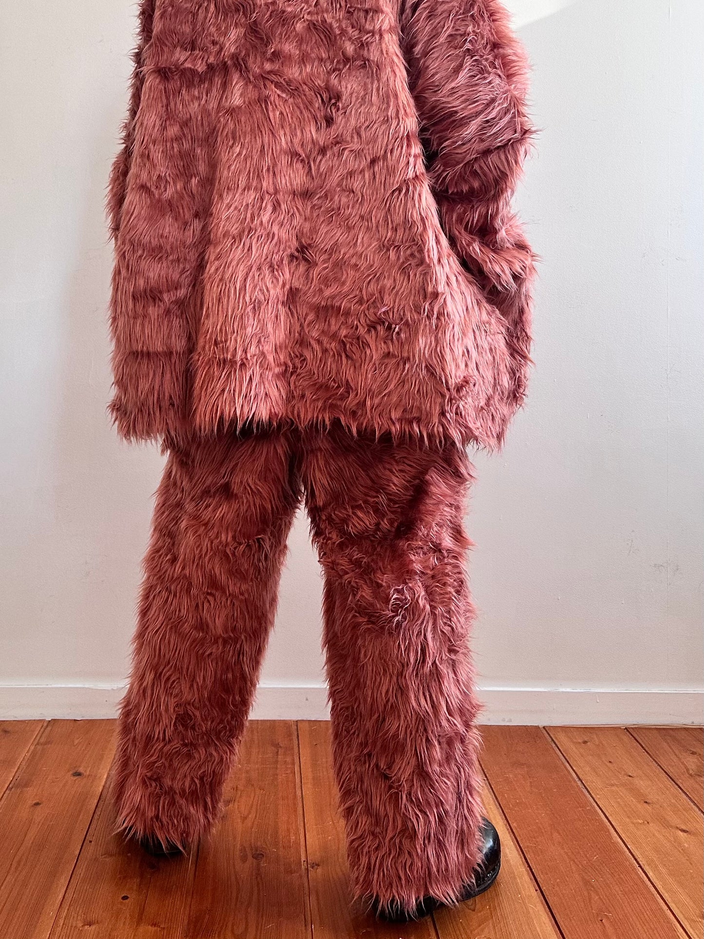 old fur pants / pink brown