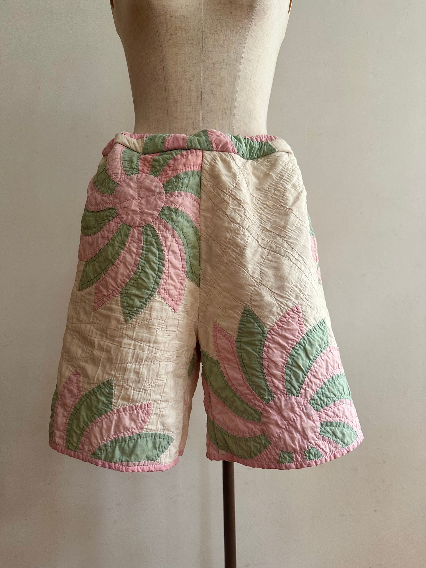 old quilt short pants
