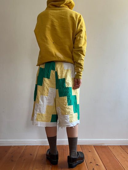 old quilt tuck short pants
