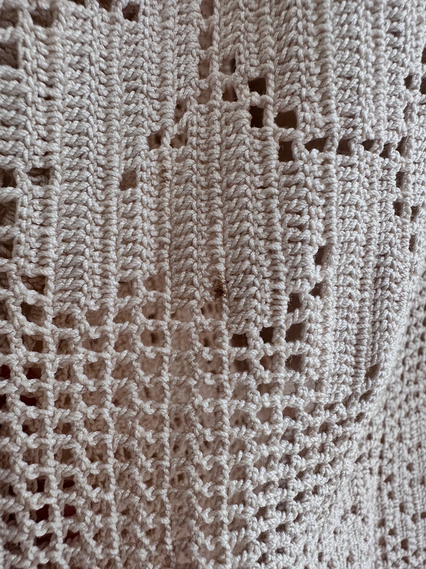 old crochet lace tuck short pants