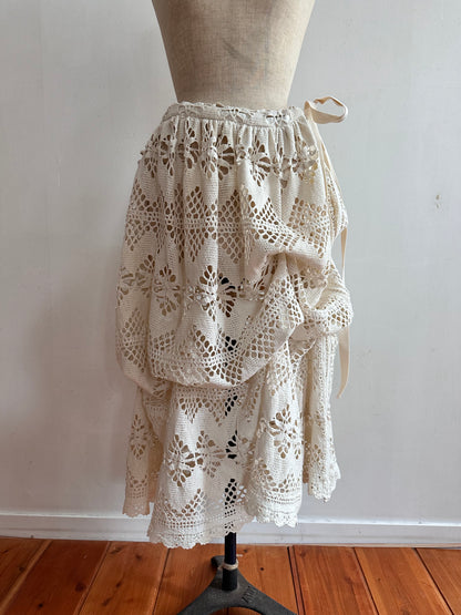 old crochet lace little change skirt