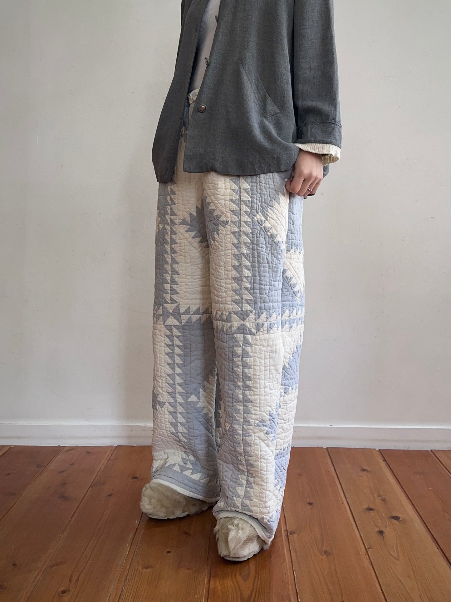 old quilt tuck wide pants