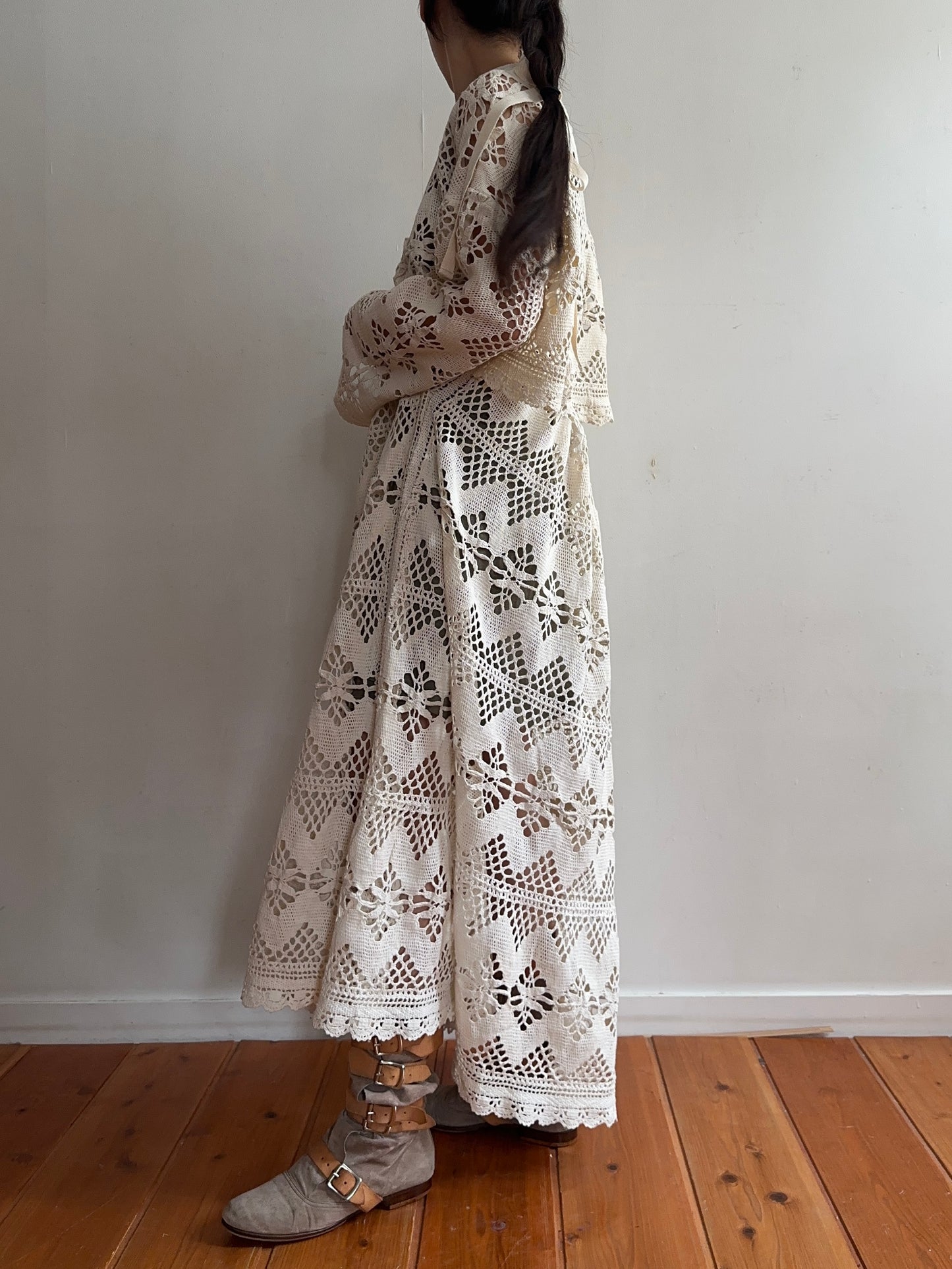 old crochet lace little change skirt