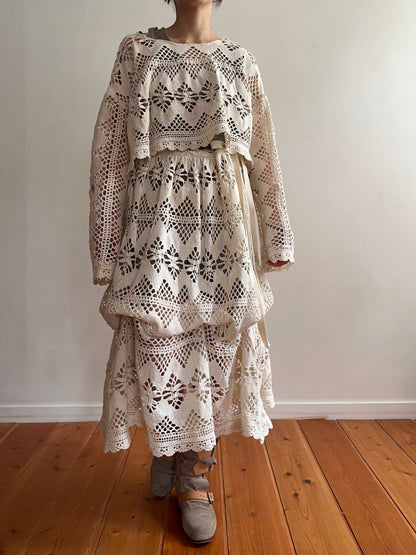 old crochet lace little change skirt
