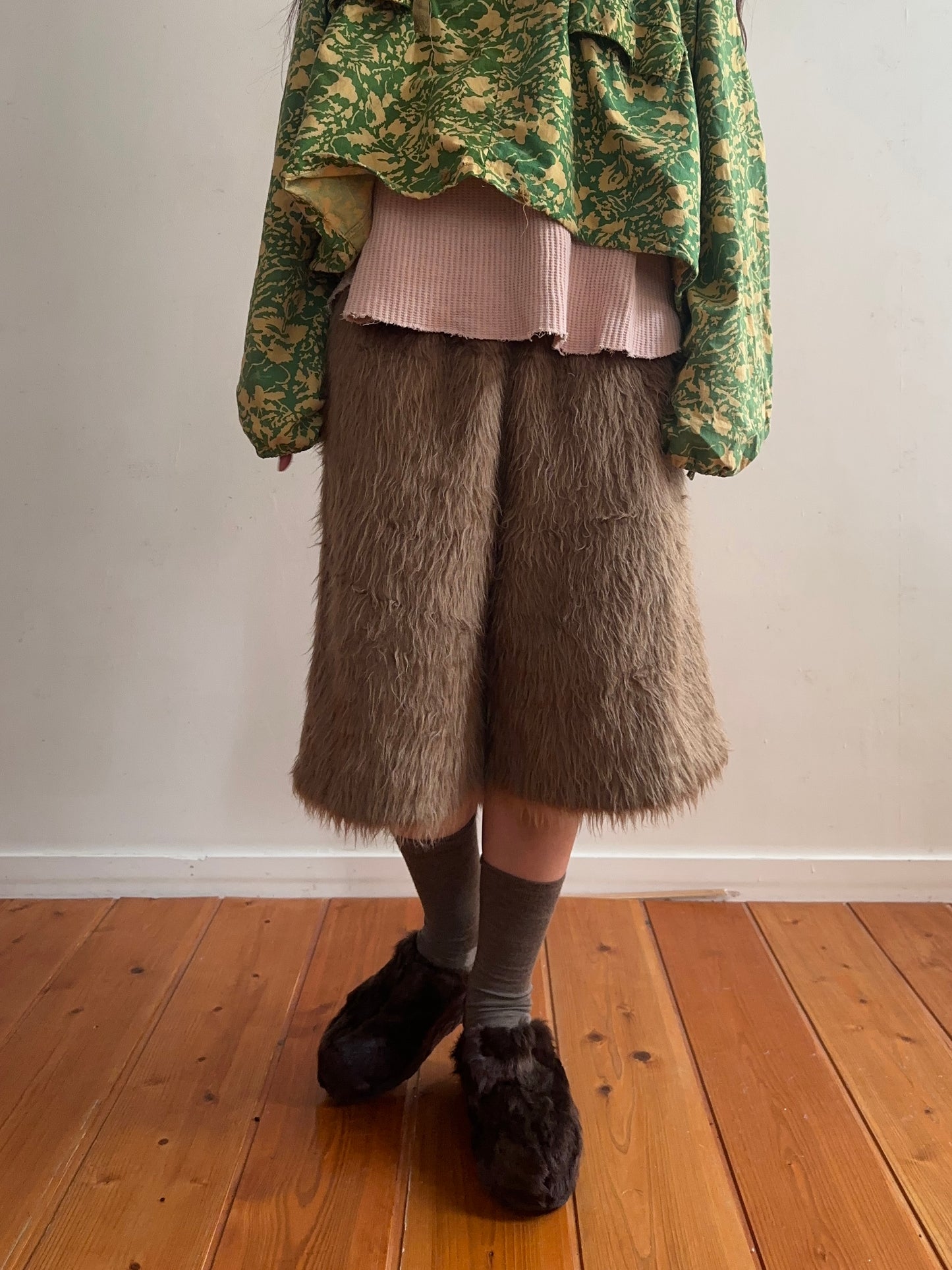 old fur half pants / mocha