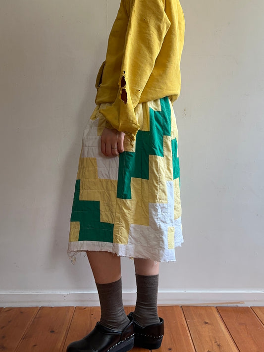 old quilt tuck short pants