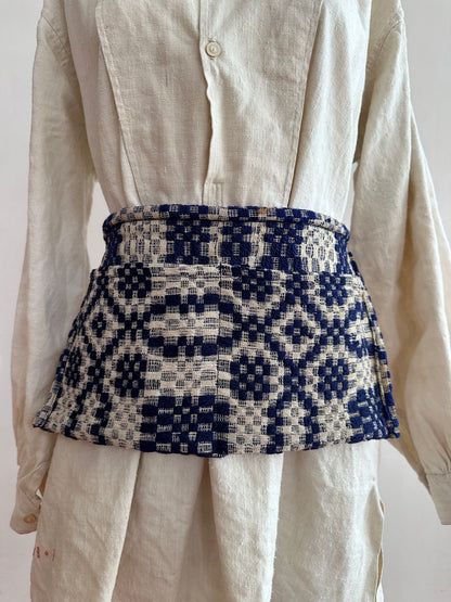 old coverlet work apron / blue