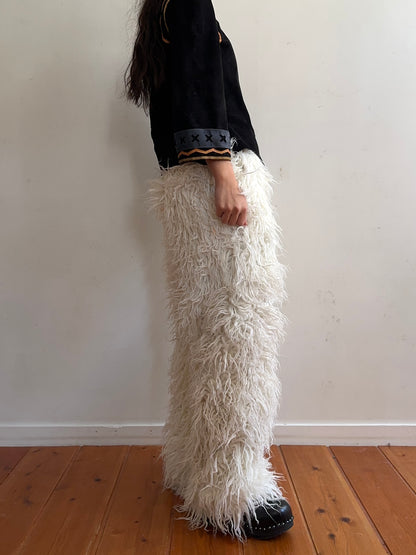 old fur pants / polar bear