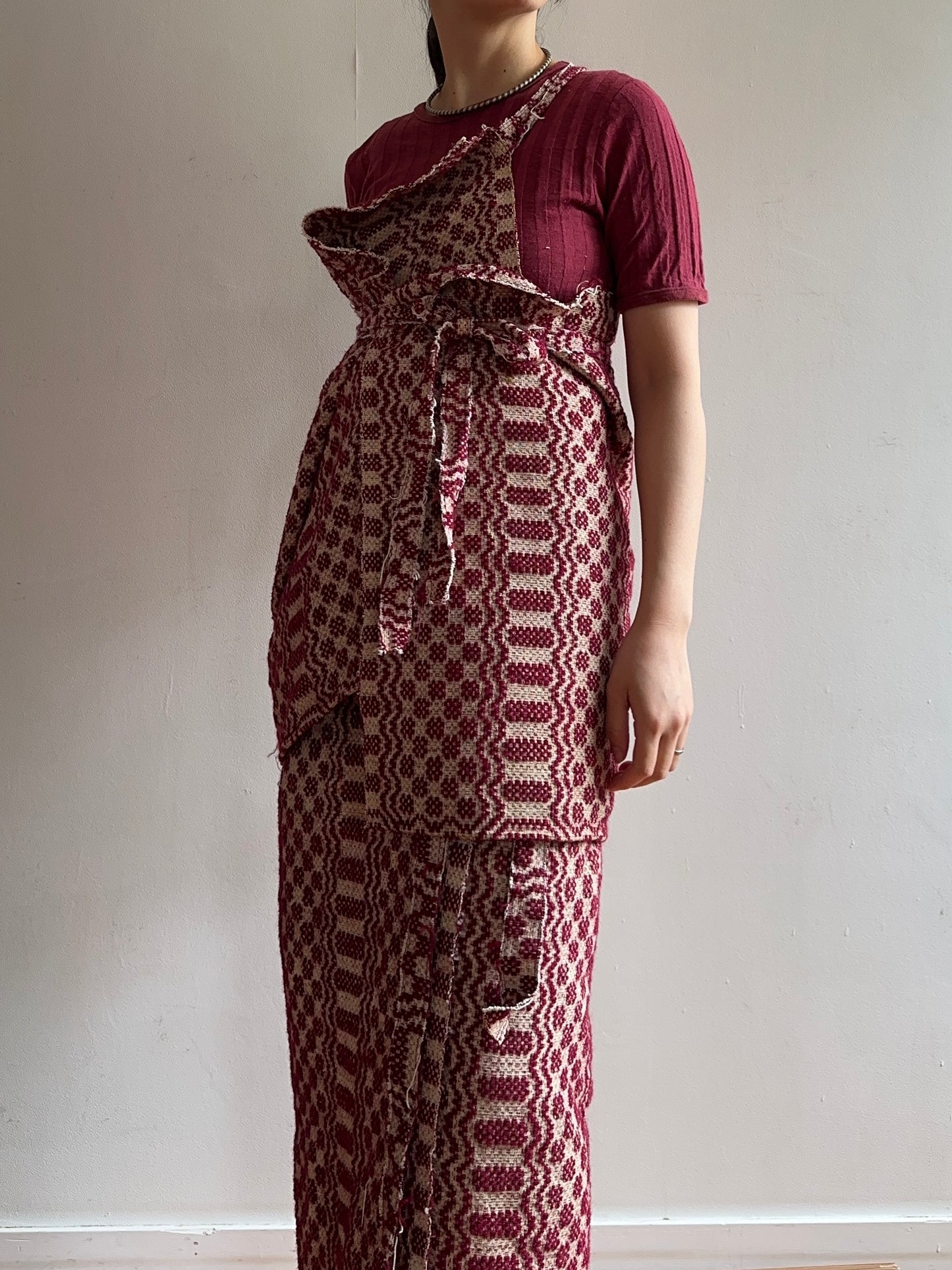 old coverlet wrap long skirt / bordeaux