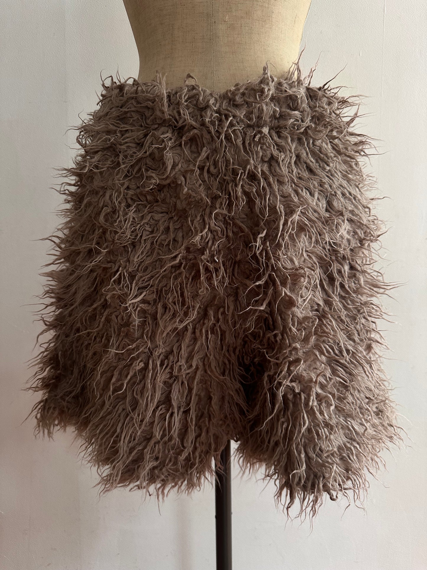 old fur short pants /grayge