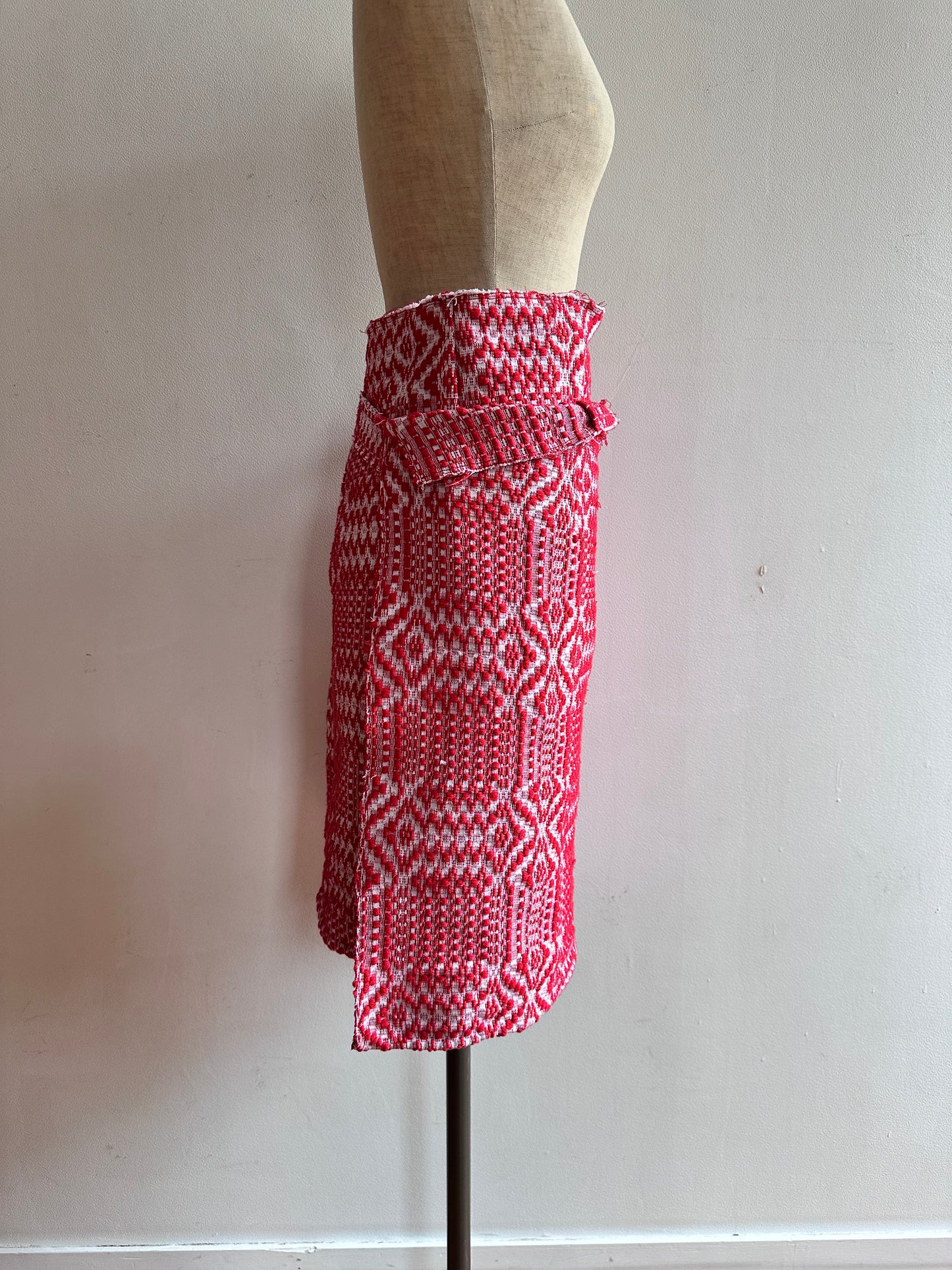 old coverlet wrap short skirt / red