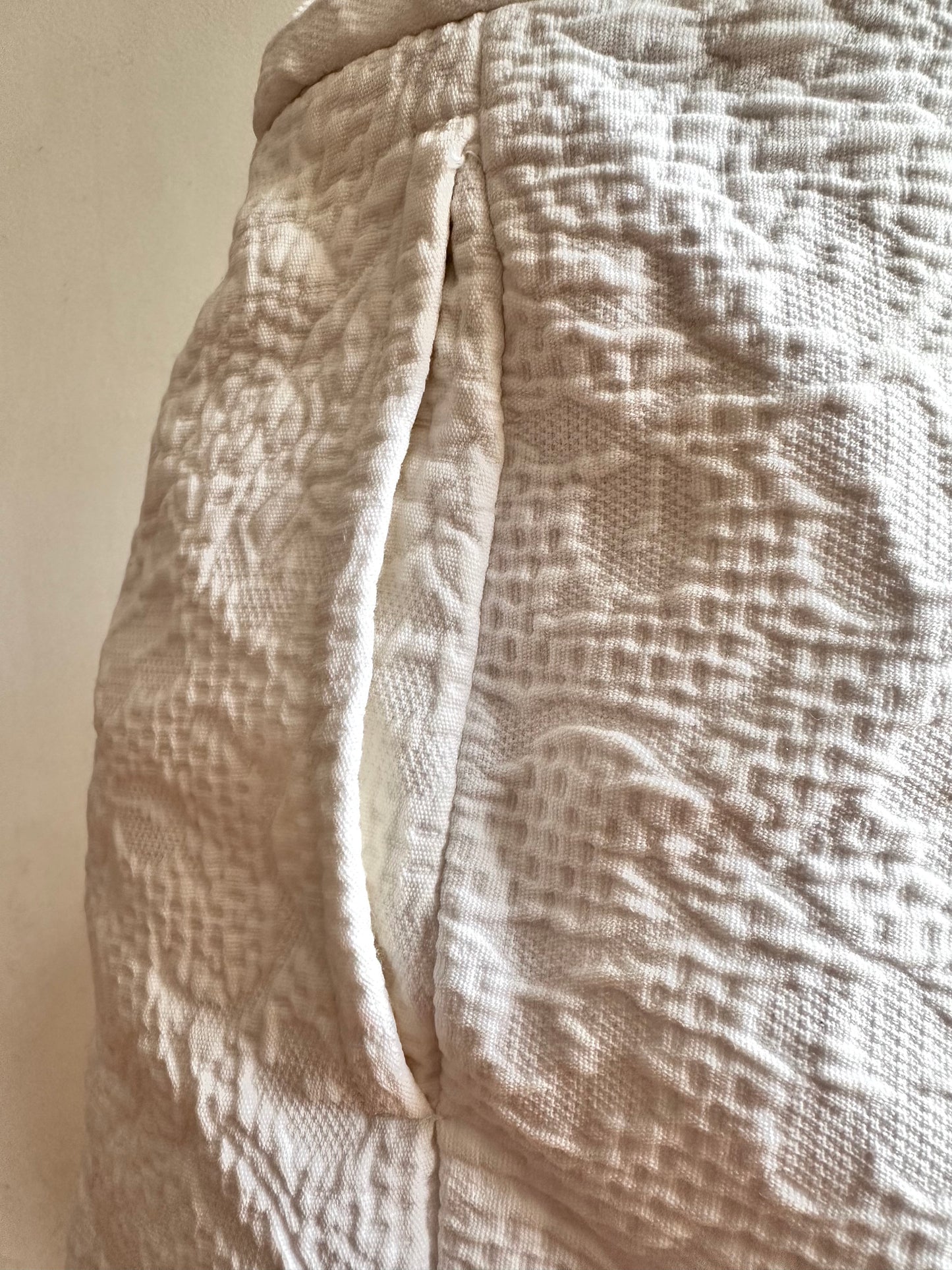 old fabric short pants