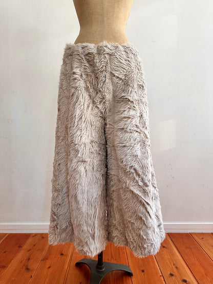 old fur wide pants / milky white