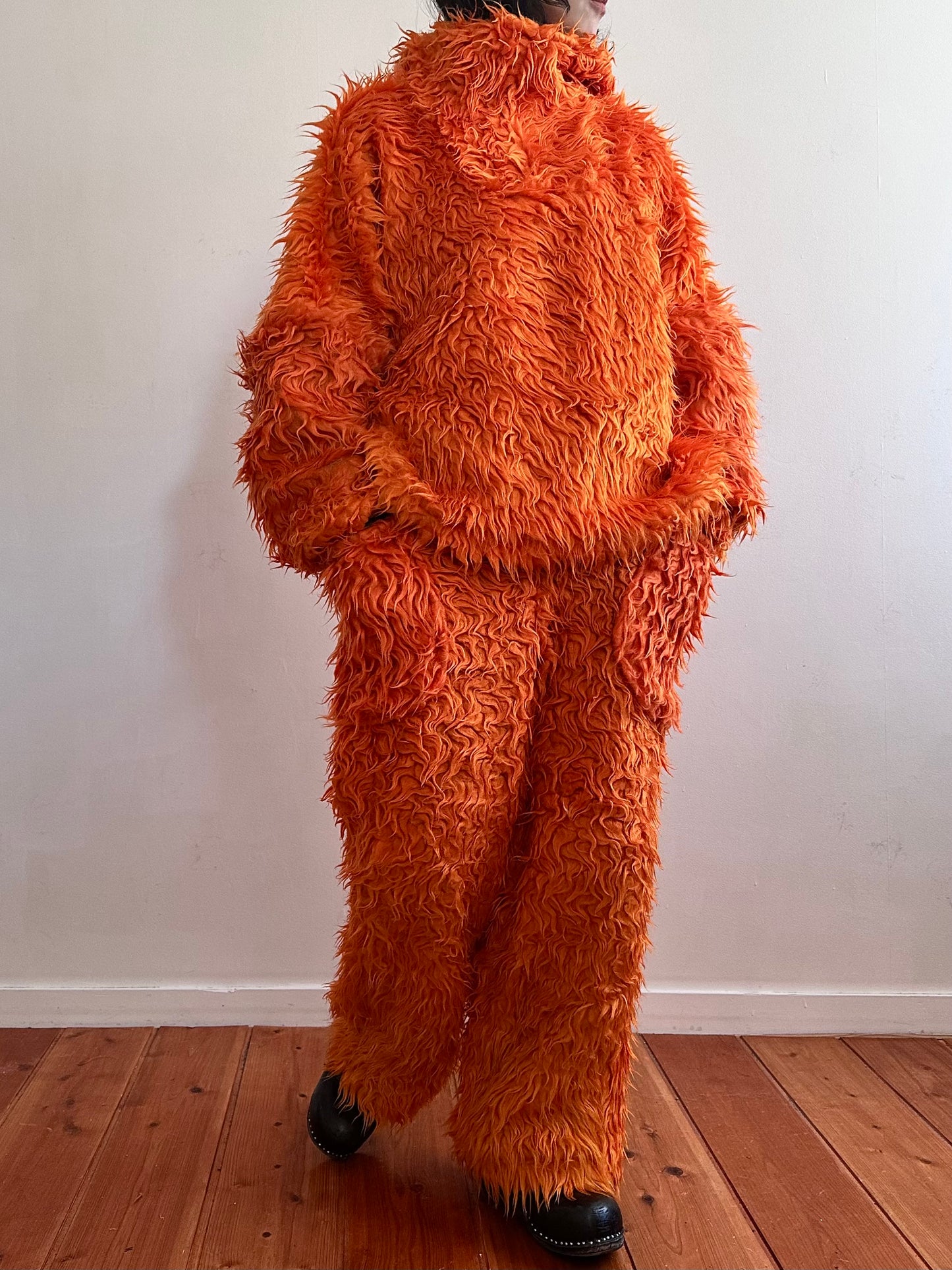 old fur pants  / orange