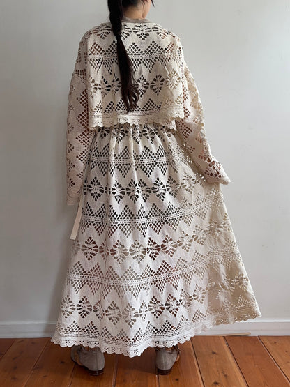 old crochet lace little change skirt