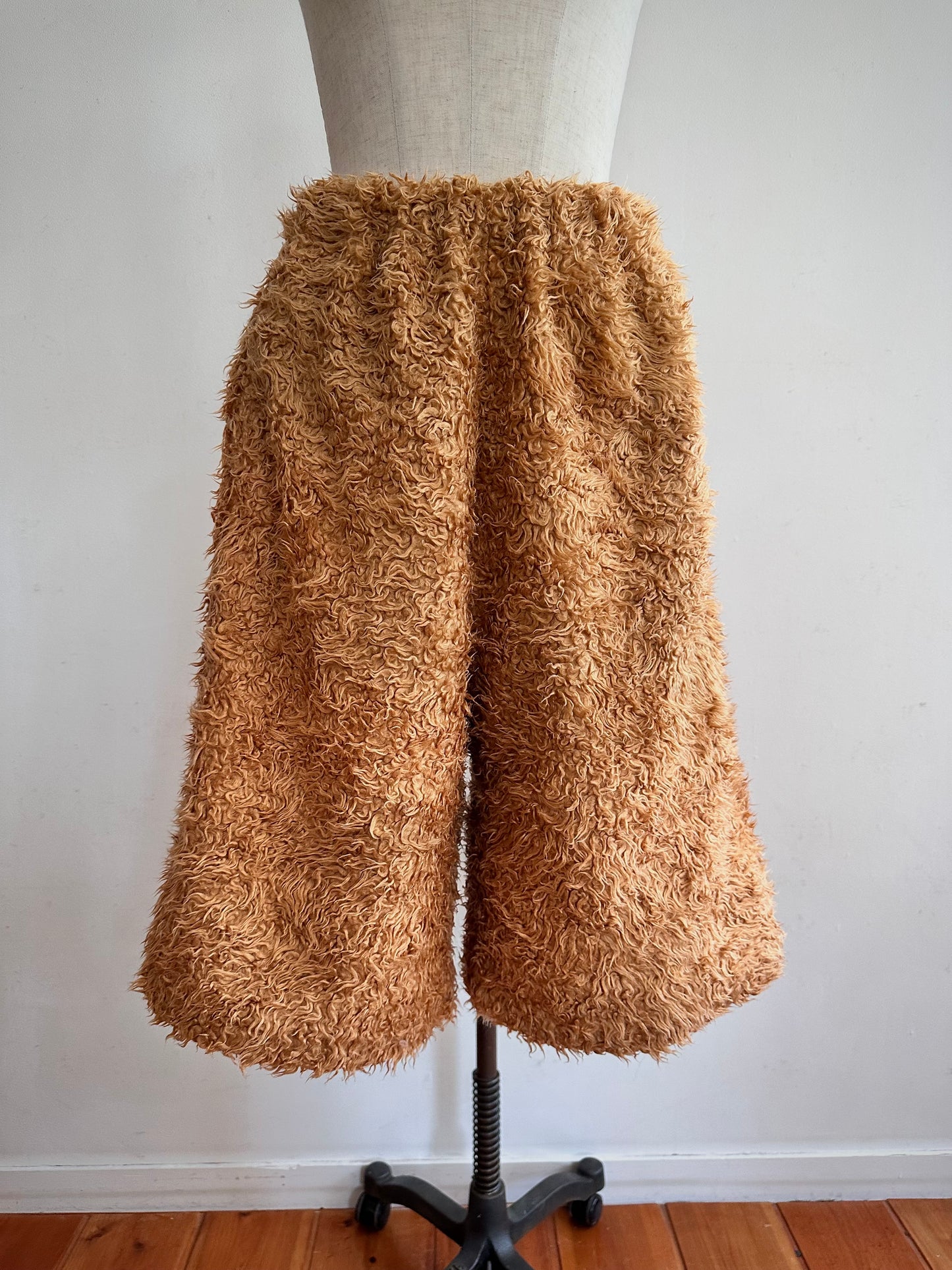 old fur half pants / apricot