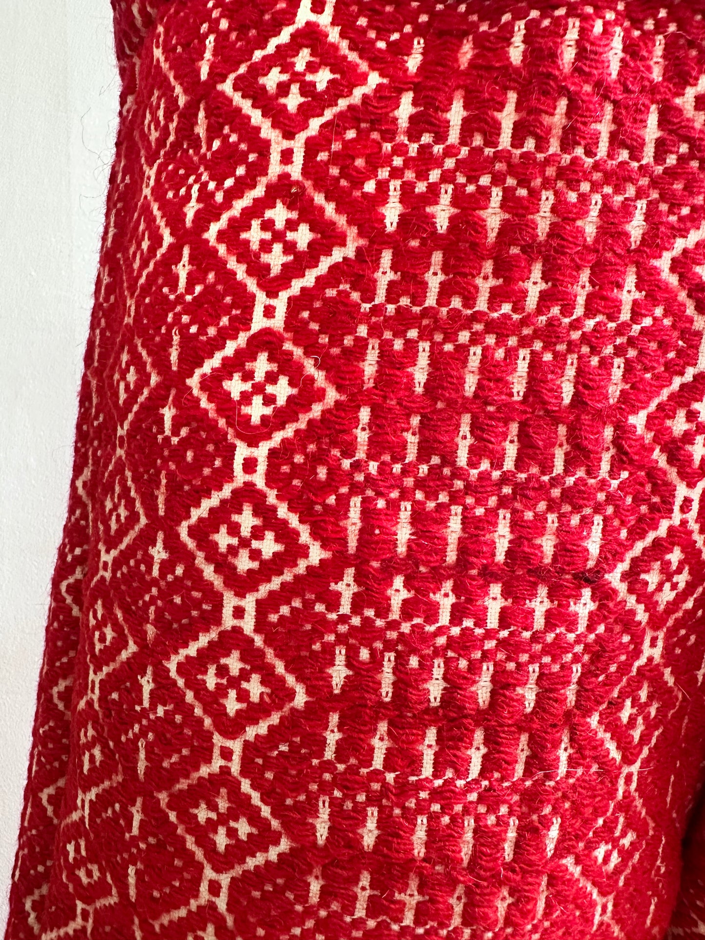 old coverlet short pants / red