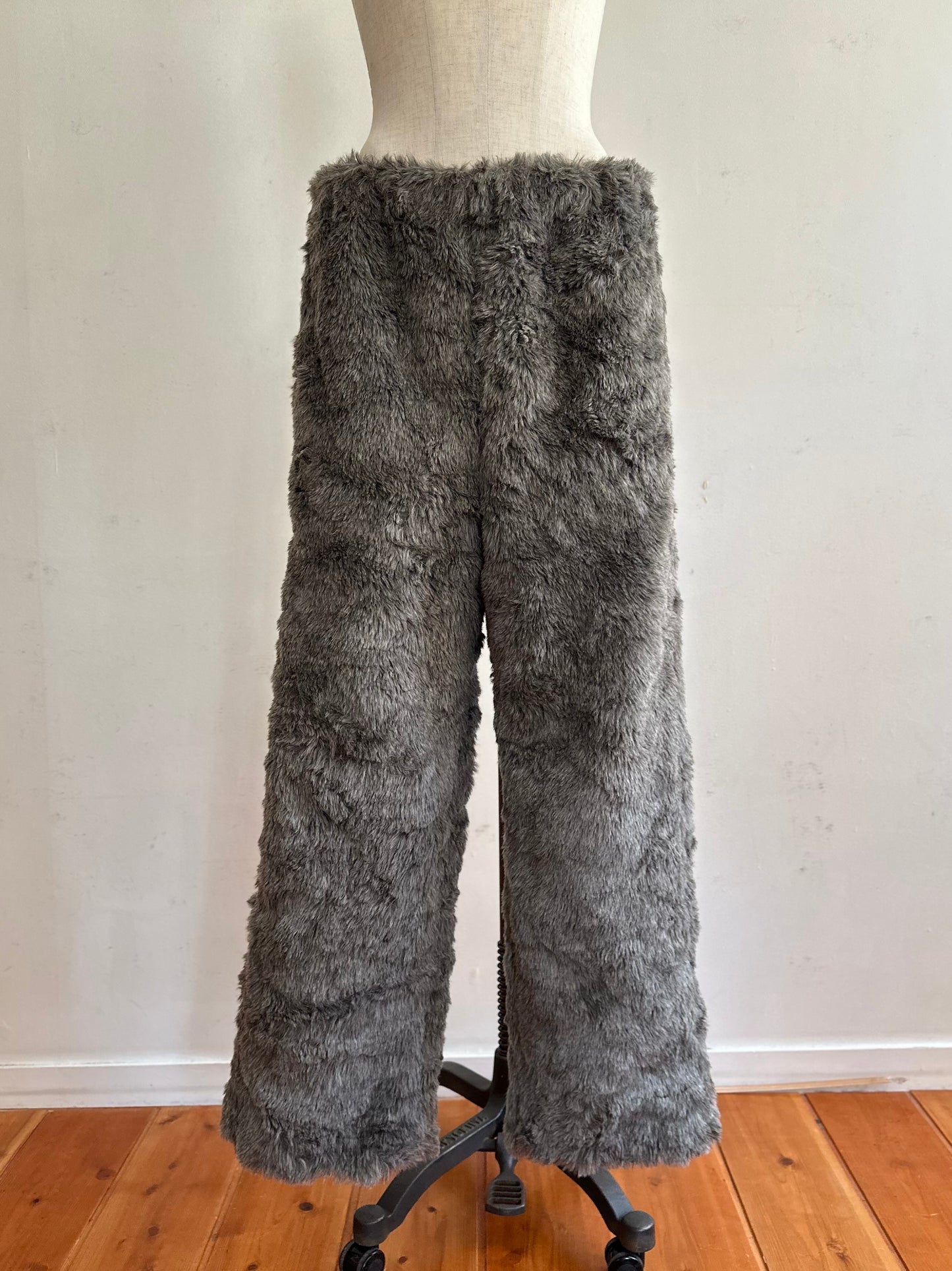 old fur pants / koala
