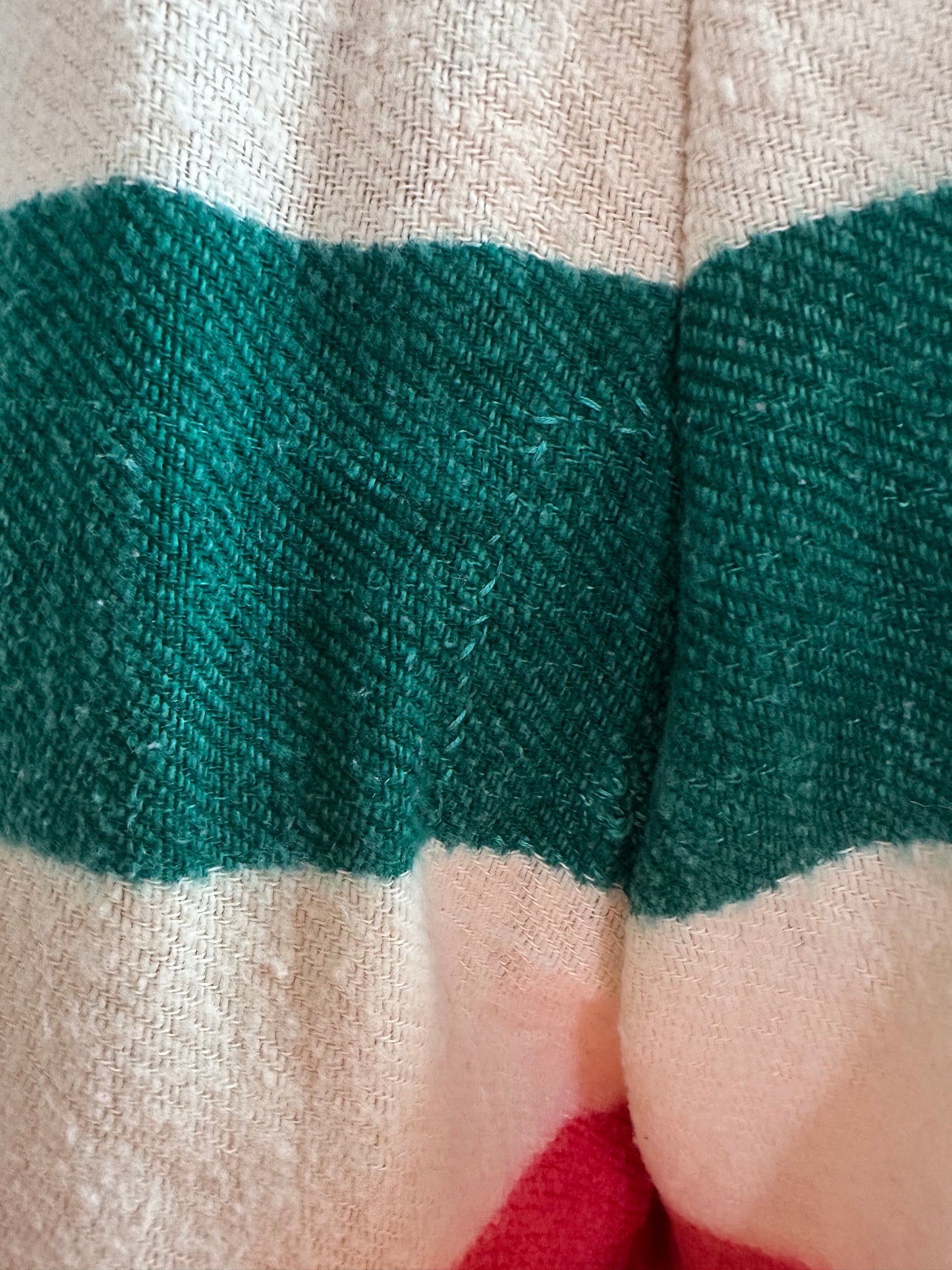 old blanket short pants / border