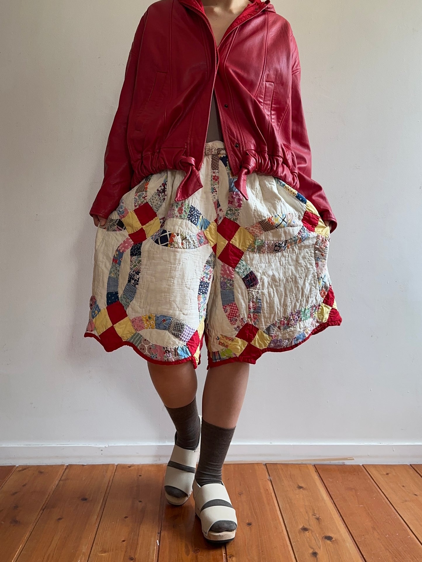 old quilt tuck short pants