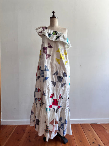 old quilt top frill dress / white