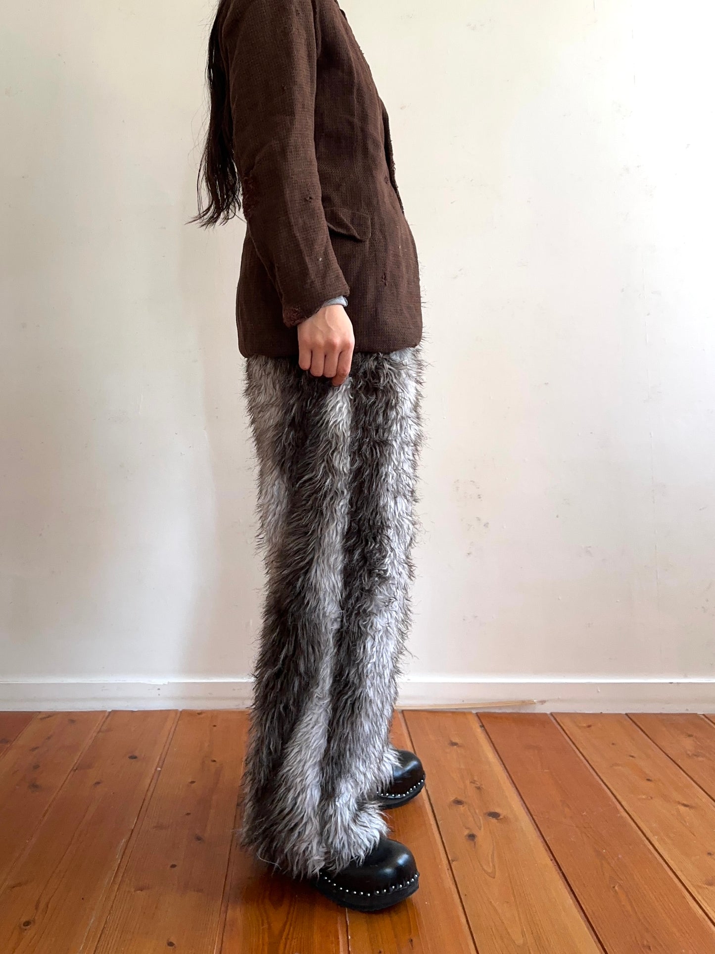 old fur pants / silver×grayish brown