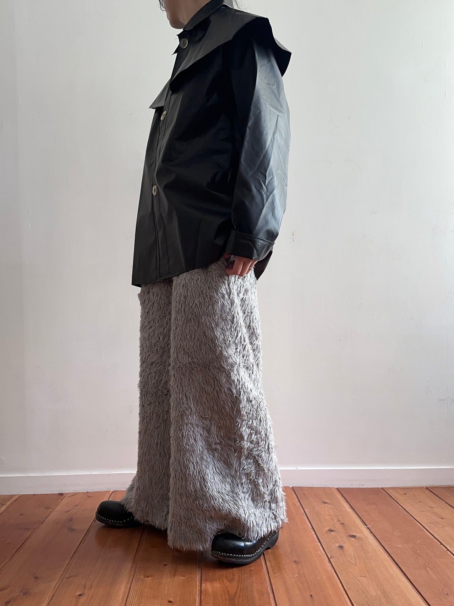 old fur wide pants / silver