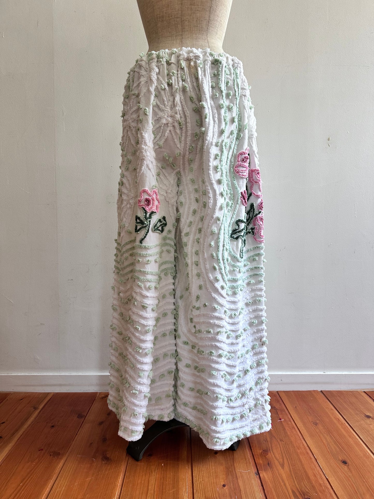 old chenille many tuck pants / muscat