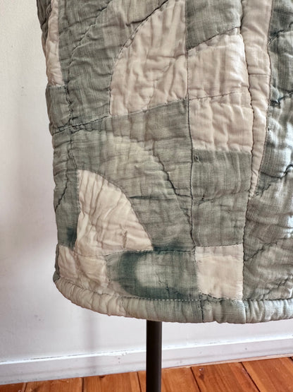 old quilt tuck short pants