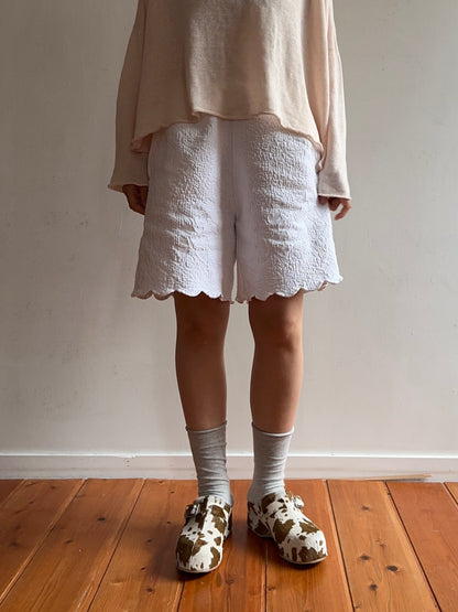old fabric short pants