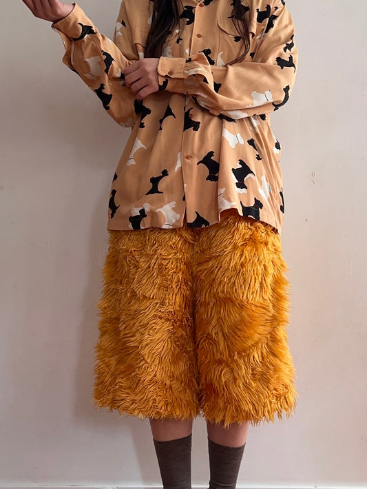 old fur half pants / marigold