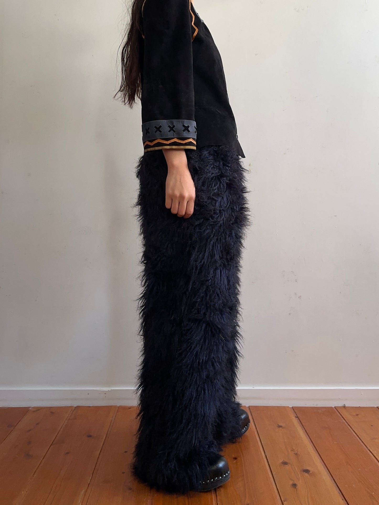 old fur pants / navy