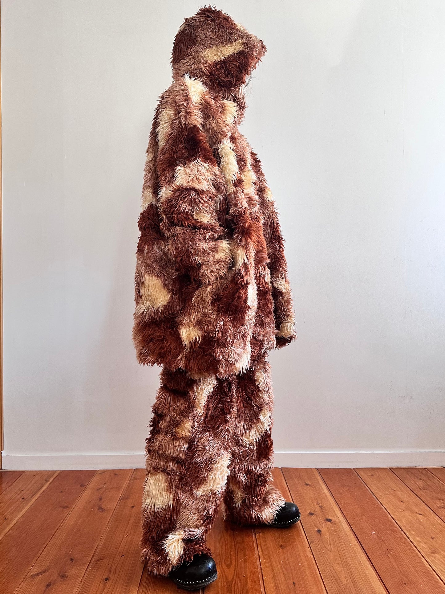 old fur pants / pudding