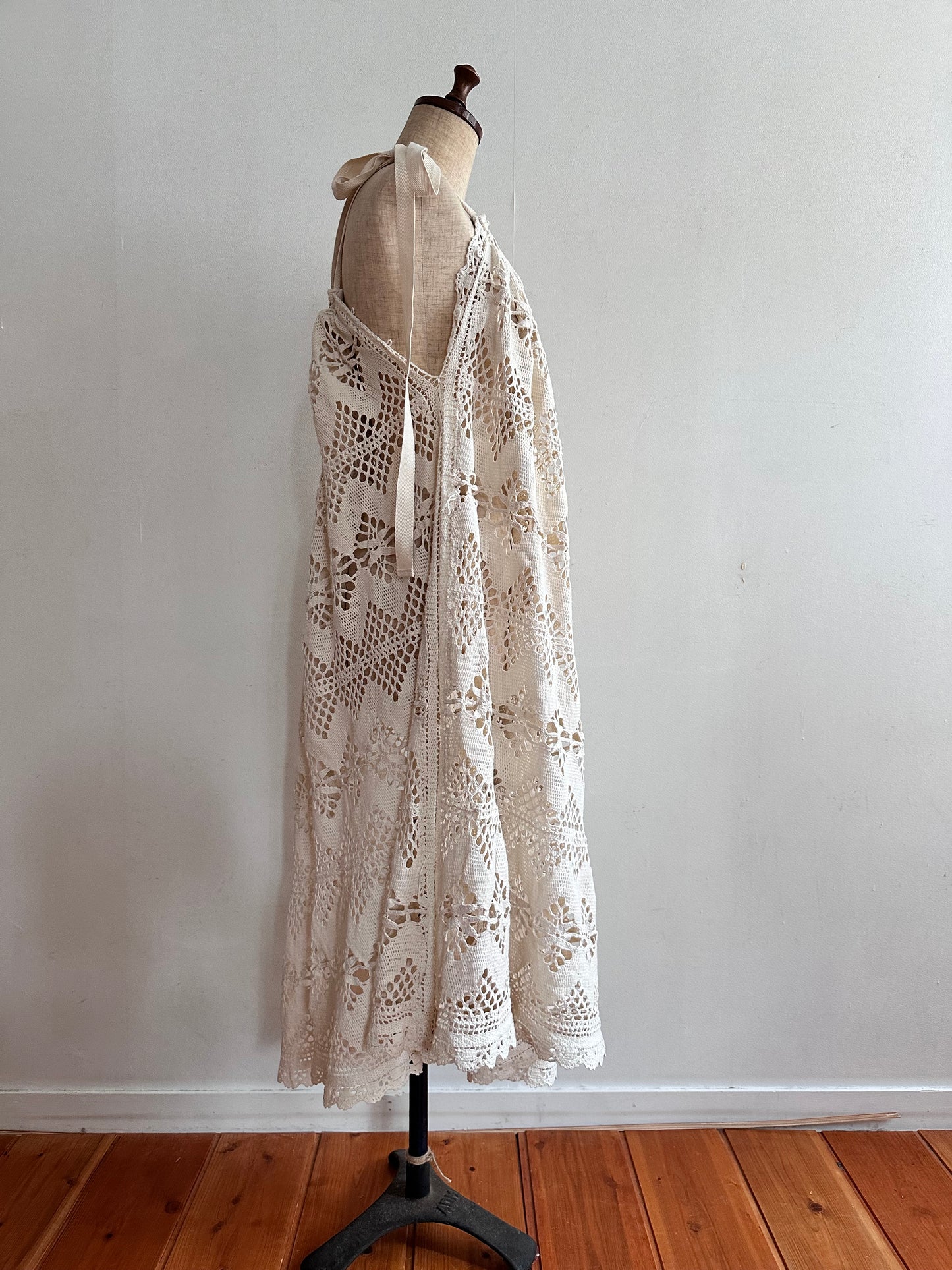 old crochet lace little change skirt