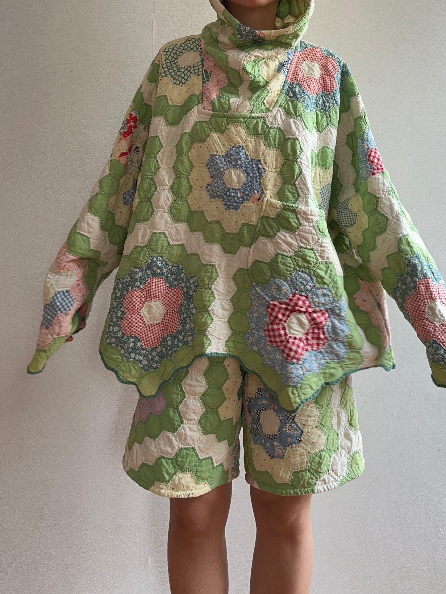 old quilt short pants